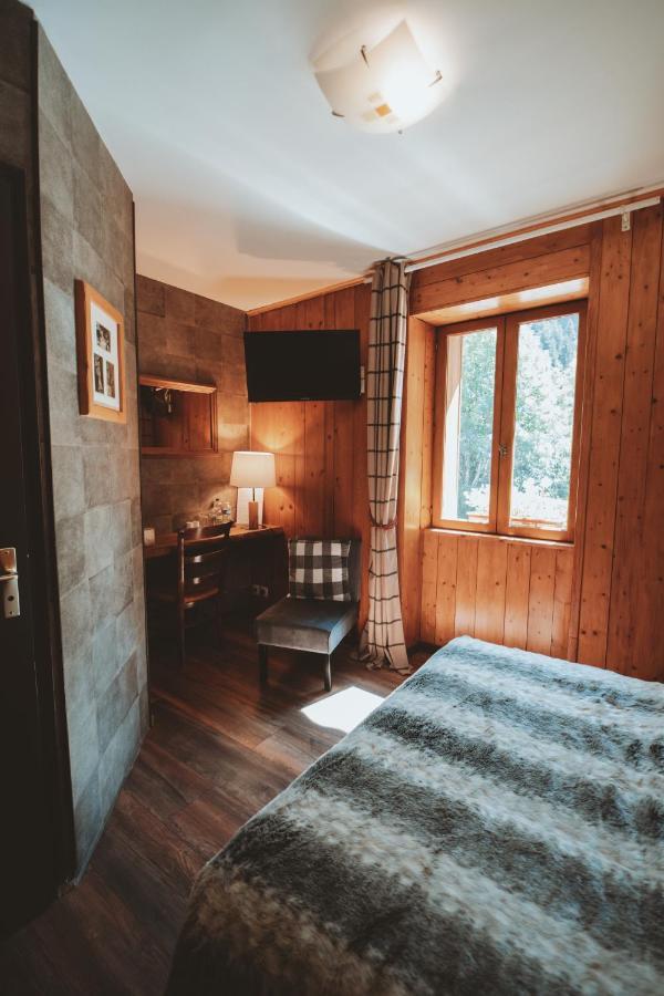 Auberge Des Gorges Servoz Luaran gambar